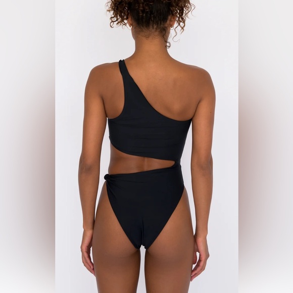 Skatie one piece swimsuit in Yellowstone - Picture 12 of 14